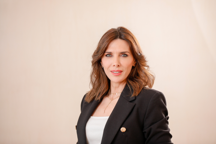 Verónica Sanz es presentadora y autora del libro 'Gente bien'