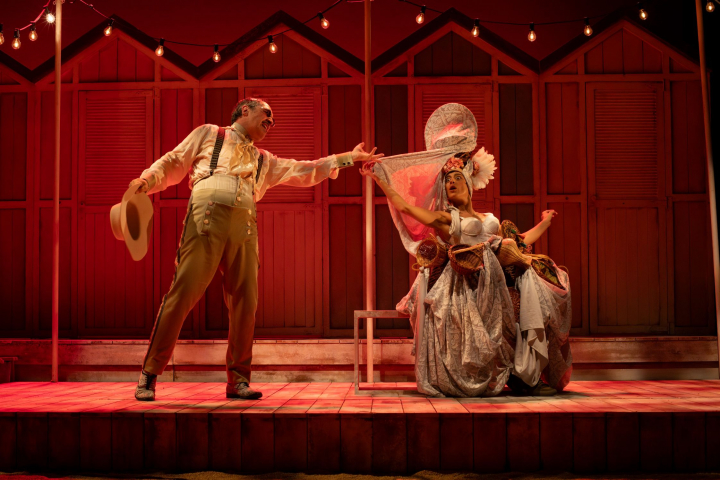 Alfonso Lara y Luna Mayo en 'El lindo Don Diego'