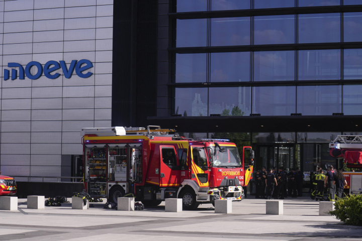 alt="alt="bomberos-incendio-torre-moeve""