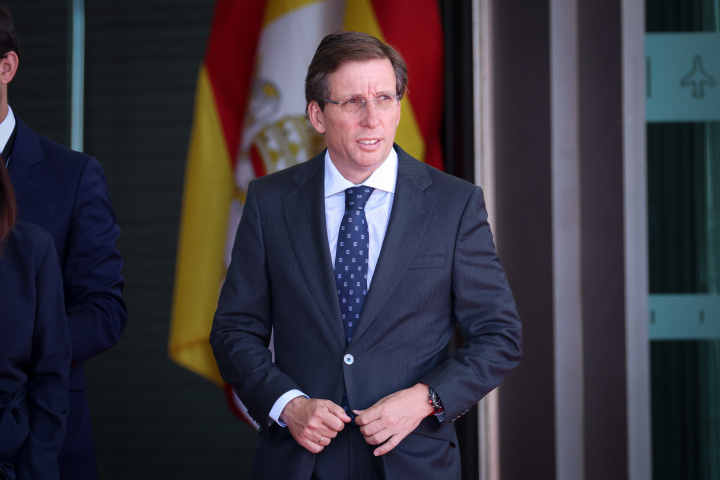 alt="alt="José Luis Martínez-Almeida tiene de primer apellido, aunque el suyo sea compuesto, uno de los apellidos para comunes del país. Lo llevan de forma sencilla, Martínez, 832.396 personas.""