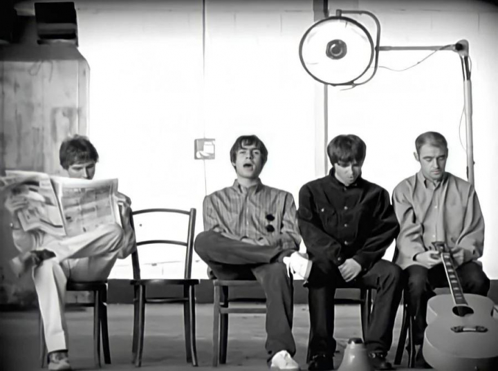 Imagen del videoclip de 'Wonderwall'