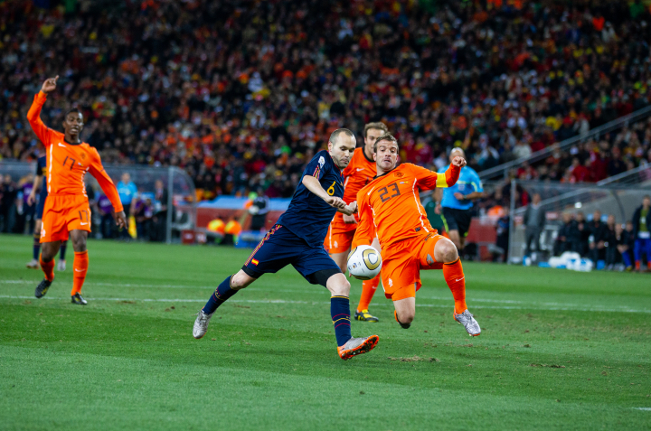 Andrés Iniesta marcando el gol del primer Mundial de España en 2010.