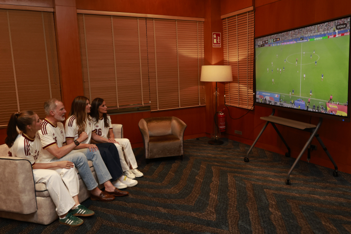 La familia real viendo el partido de semifinales entre España y Francia del Mundial 2026