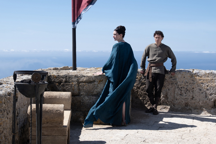 Anne Hathaway y Tom Holland en 'La odisea'