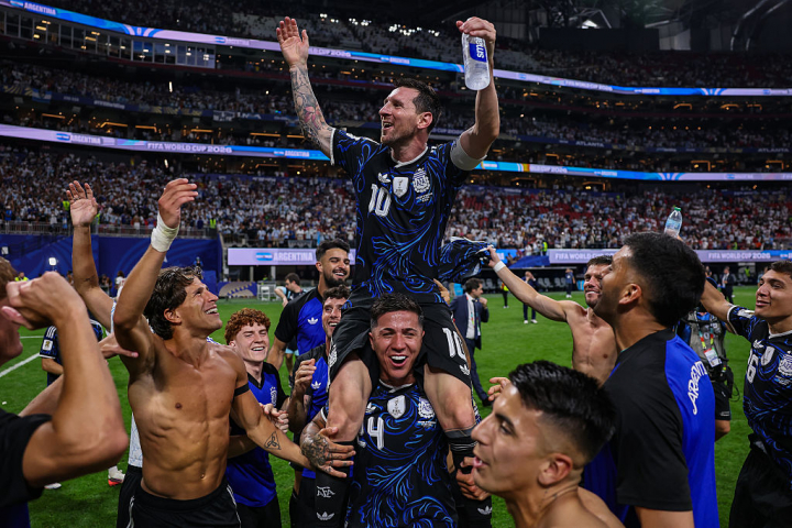 ATLANTA, GEORGIA - JULY 15: Lionel Messi #10 of Argentina and teammates celebrate after the 2-1 win during the FIFA World Cup 2026 Semi Final match between England and Argentina at Atlanta Stadium on July 15, 2026 in Atlanta, Georgia. (Photo by Patrick Smith - FIFA/FIFA via Getty Images)
