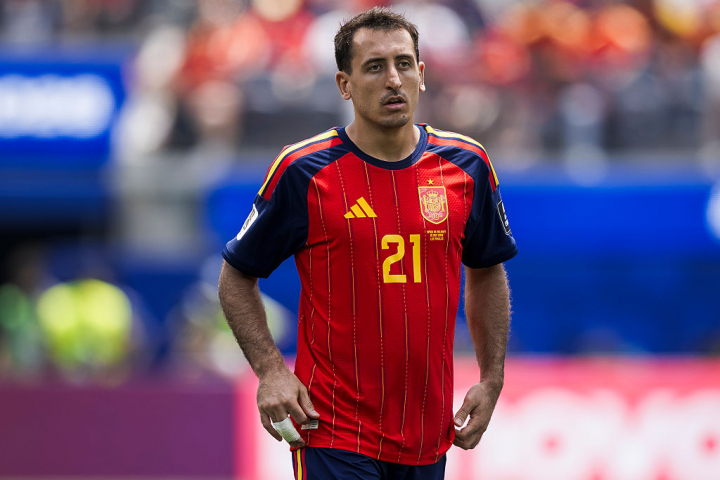 alt="alt="Mikel Oyarzabal""