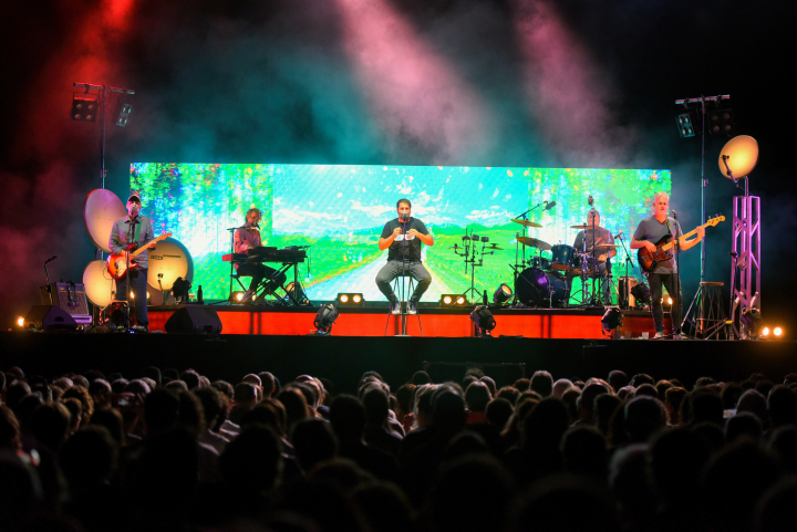 Actuación de la banda Antònia Font en Sitges