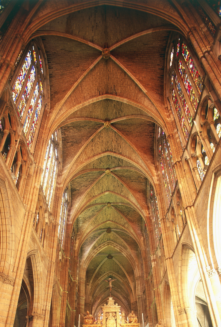 alt="alt="Catedral de León, España""