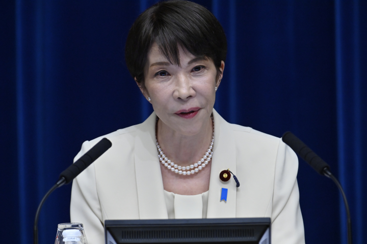 La primera ministra de Japón, Sanae Takaichi, durante una conferencia de prensa