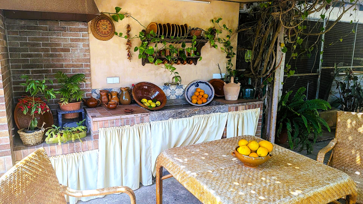 Cocina tradicional mallorquina de la finca Ecovinyassa de Sóller, en Mallorca