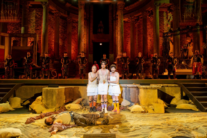 Escena de 'Cómicos de Roma' en el Festival de Mérida.