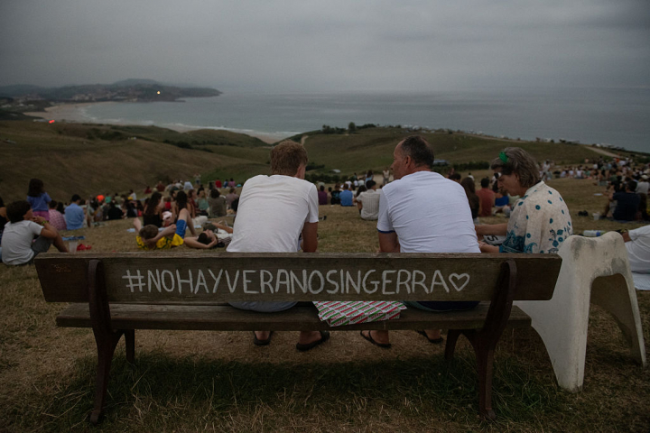 alt="alt="En algunos puntos de Cantabria sufrieron por las nubes.""