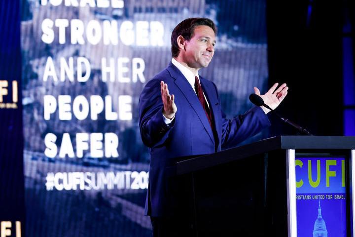 El candidato republicano, Ron DeSantis, en un acto de su campaña de las primarias.