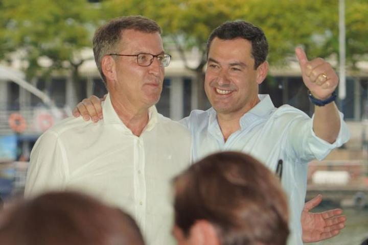 El presidente del PP y el mandatario andaluz, Alberto Núñez Feijóo y Juan Manuel Moreno Bonilla; en una imagen de archivo.