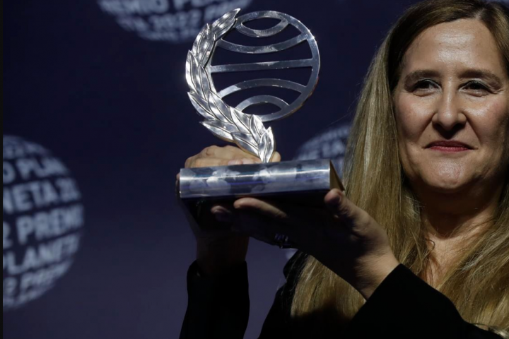Luz Gabás, Premio Planeta 2022.