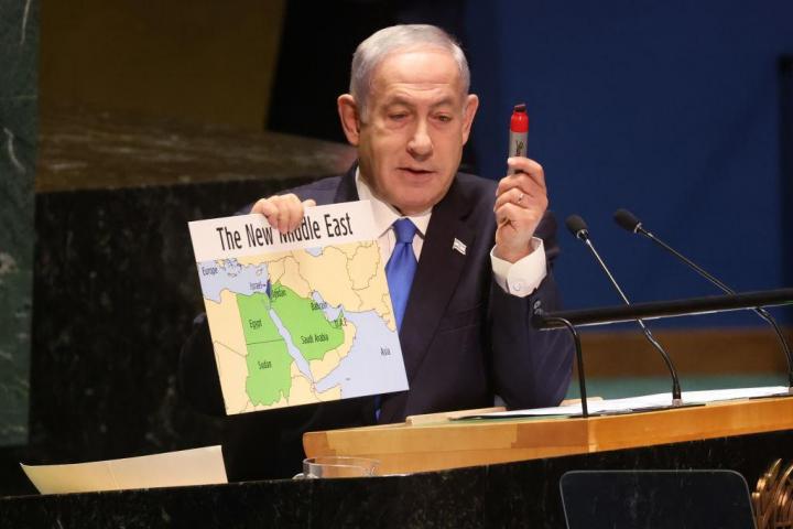 Benjamin Netanyahu, con un mapa de la zona en una intervención ante la ONU