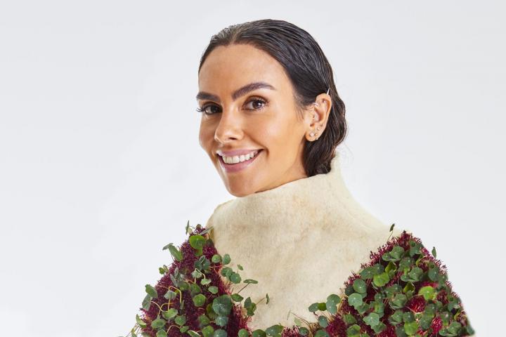 Cristina Pedroche, con la capa de las Campanadas para dar la bienvenida a 2024.