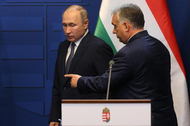 El presidente ruso, Vladímir Putin, y el mandatario húngaro, Víctor Orbán, en una imagen de archivo.