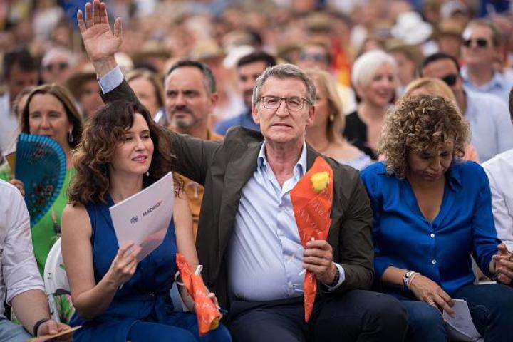 La presidenta de la Comunidad de Madrid, Isabel Díaz Ayuso, y el líder del Partido Popular, Alberto Núñez Feijóo.