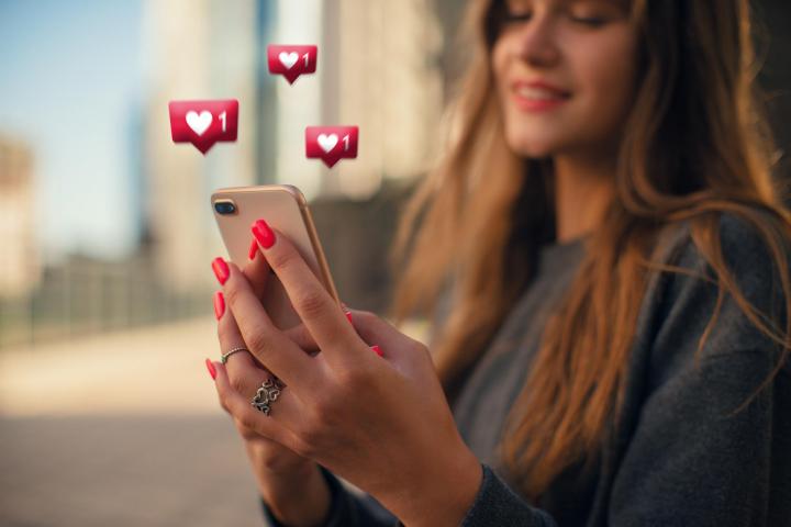 Cada vez son más los usuarios que acuden a las aplicaciones de citas y redes sociales para ligar.