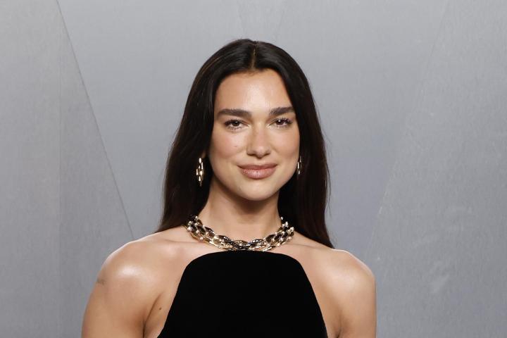 Dua Lipa, en la fiesta de 'Vanity Fair' posterior a los Oscar