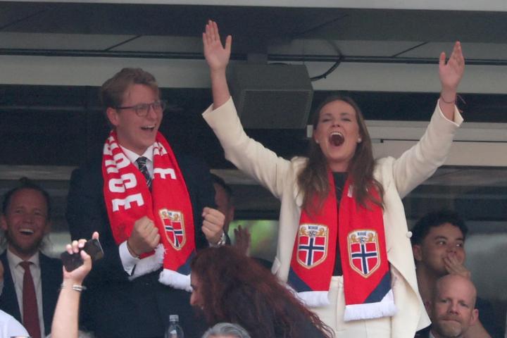 Ingrid Alexandra, celebrando con su hermano Sverre Magnus