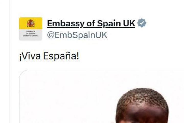 El tuit de la Embajada de España en Londres.