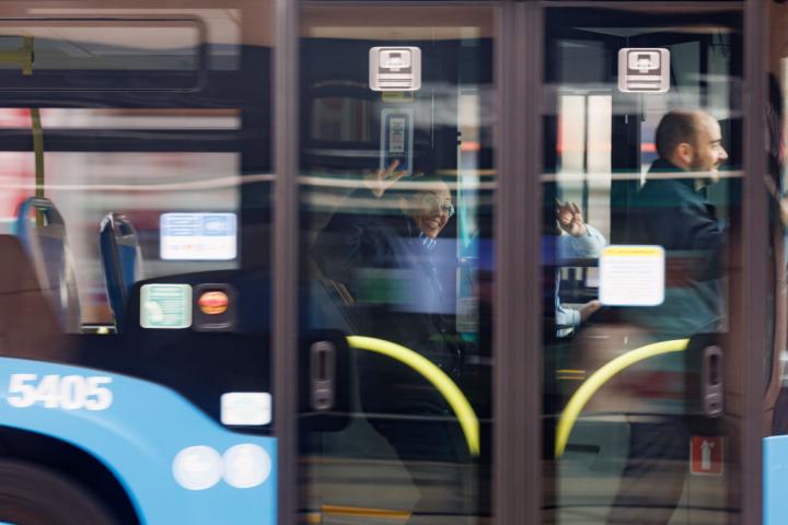 Un autobús de la Empresa Municipal de Transportes (EMT) de Madrid en febrero de este año.