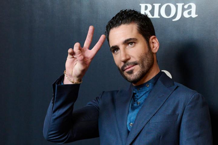 Miguel Angel Silvestre en la fiesta de la revista 'Esquire' en diciembre de 2022.