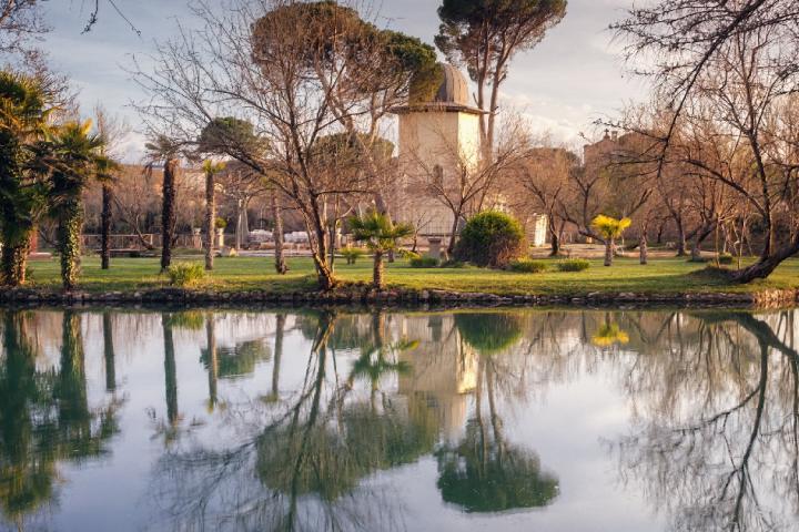 Lago termal de Alhama de Aragón, famoso por su balneario