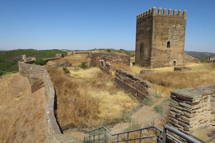 Castillo de Nodar, en Barrancos.