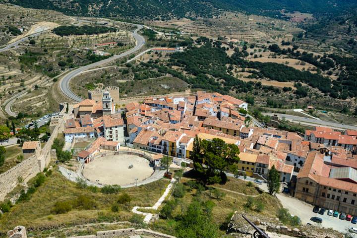 Fotografía aérea del pueblo de los dinosaurios.