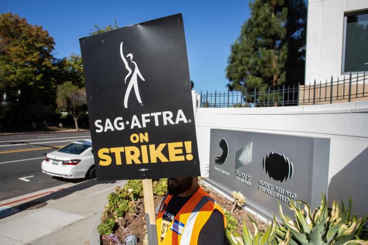 Manifestaciones de los actores frente a los estudios de Sony Pictures.