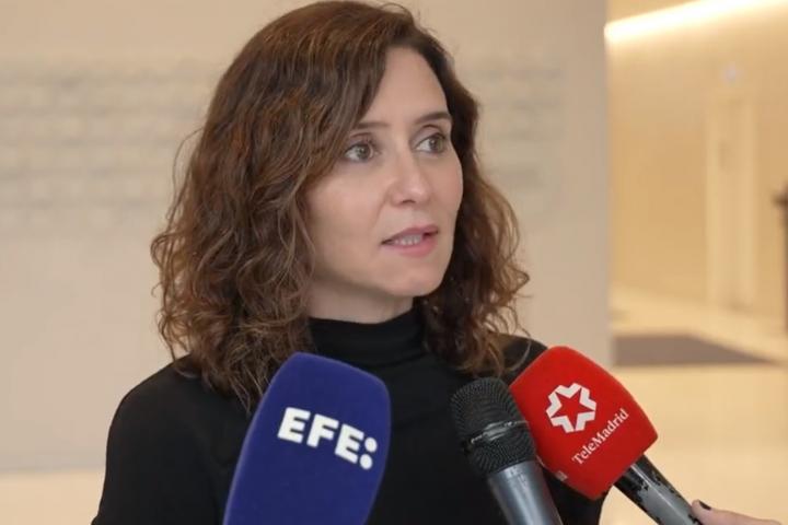 Isabel Díaz Ayuso atiende a los medios de comunicación desde Nueva York