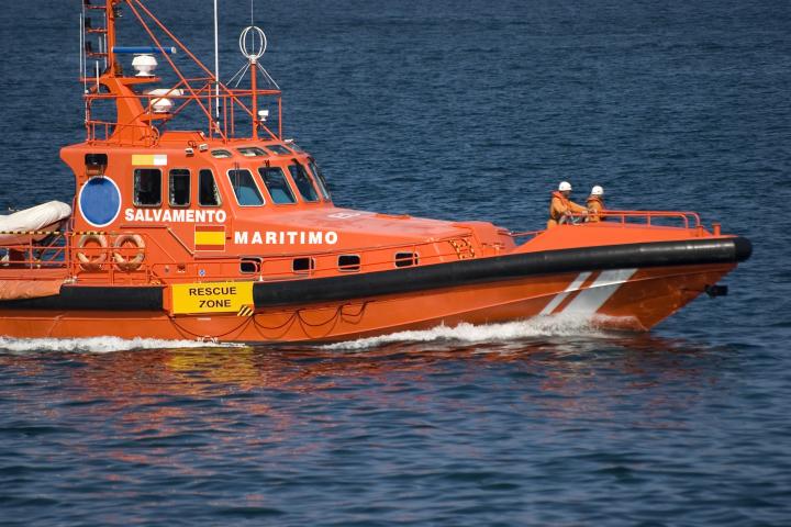 Un barco de salvamento marítimo.