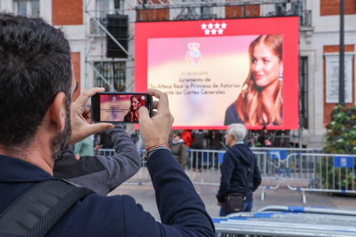 Madrid preparada y engalanada para la celebración de la jura de la Constitución y el 18º cumpleaños de la princesa Leonor.