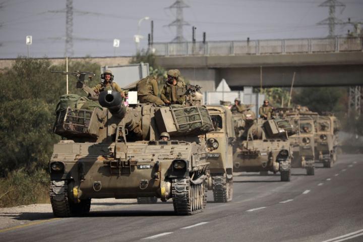 Tanques de Israel en su camino a Gaza.