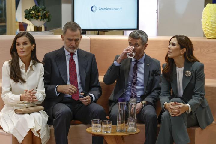 Los reyes Felipe y Letizia junto al príncipe Federico de Dinamarca y Mary Donaldson, durante la visita oficial.