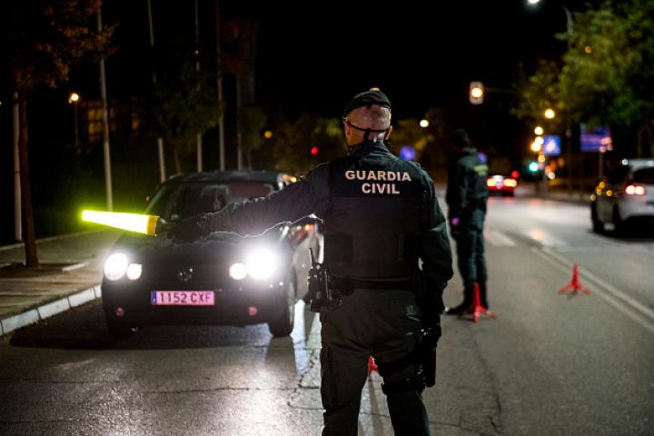 Un Guardia Civil en Granada en una imagen de archivo.