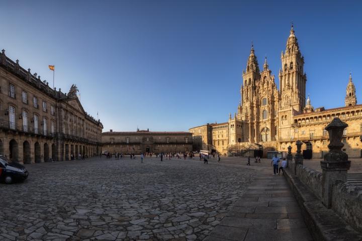 Vista de la Catedral de Santiago de Compostela y la Plaza del Obradoiro.
