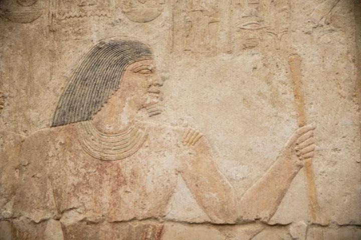 Relieves y pinturas del interior de las pirámides de Egipto.