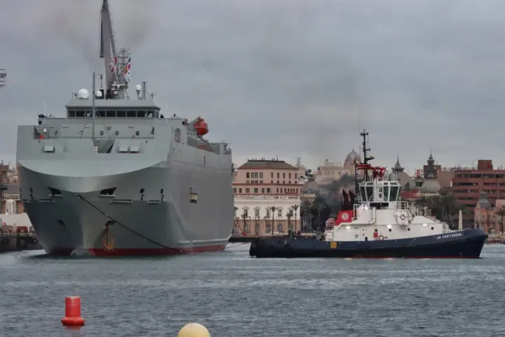 Buque logístico Ysabel