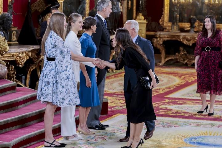 La estilista Eva Fernández, en el besamanos con motivo de la jura de la Constitución de la princesa Leonor.