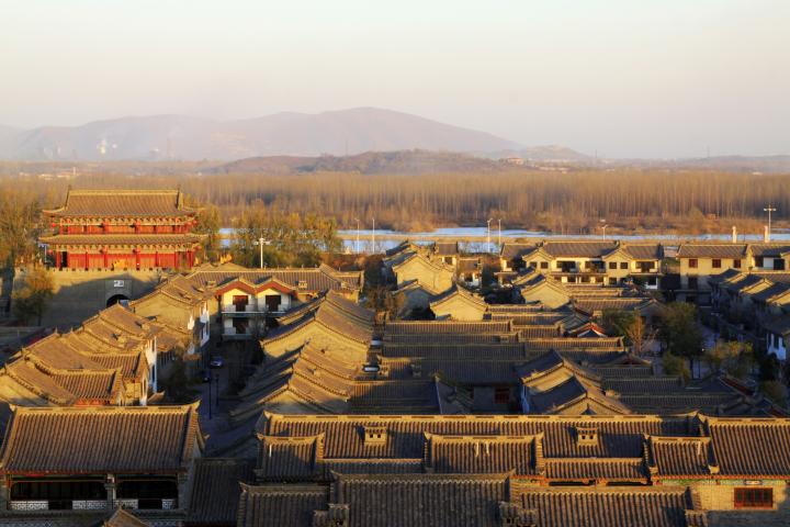 Foto de archivo de un grupo de casas antiguas en China.