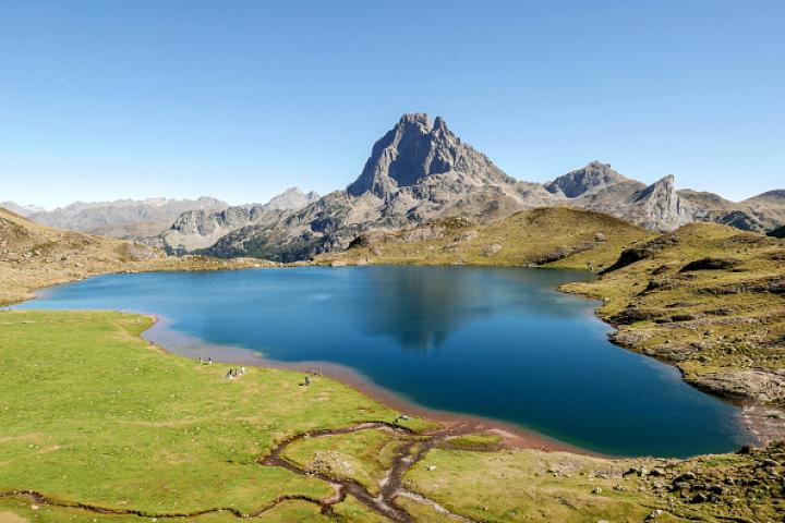 Imagen de archivo del lago Gentau (Pirineos, Valle de Ossau).
