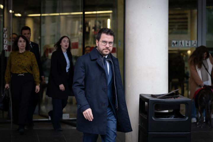 El president de la Generalitat, Pere Aragonès, dejando la Ciudad de la Justicia en Barcelona, tras testificar ante el juez.