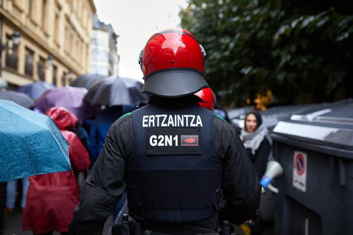Imagen de archivo de un agente de la Ertzantza.