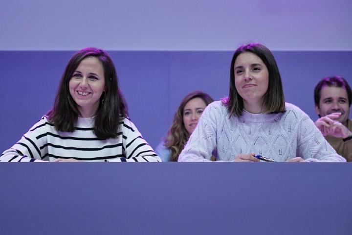 La secretaria general de Podemos, Ione Belarra, y la exministra de Igualdad Irene Montero, en una imagen de archivo.
