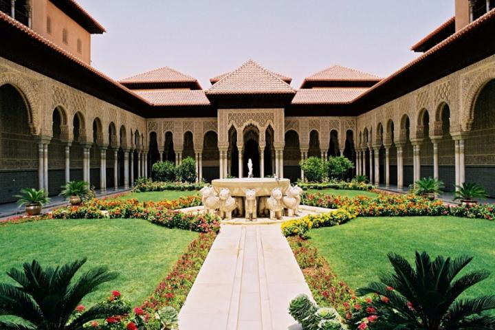 La réplica de la Alhambra, del príncipe Abdelaziz bin Fahd, en Riad.