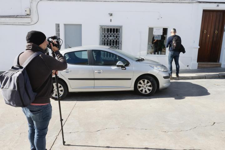 Tienda de costura de la madre del presunto yihadista detenido en la localidad de Montellano (Sevilla), un menor sirio de 17 años. La mujer también ha sido arrestada.